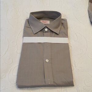 Emma Willis Men’s Tan Checkered Button-Up